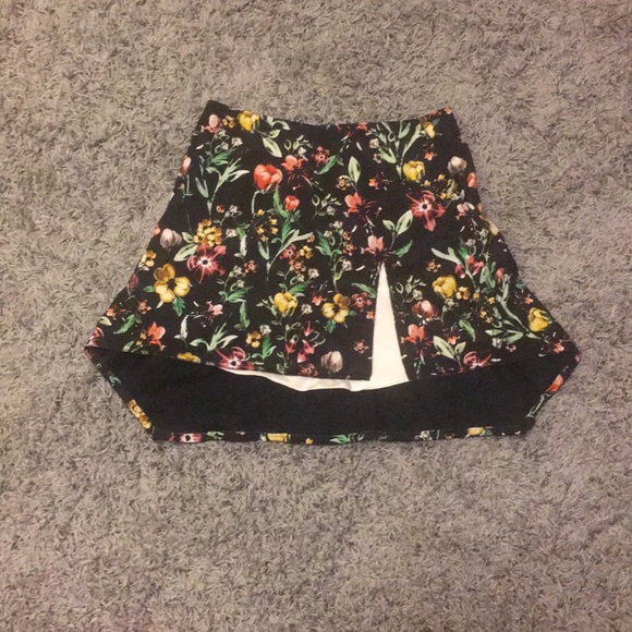 3.1 Phillip Lim Dresses & Skirts - NWT 3.1 Phillip lim mini skirt size 6.